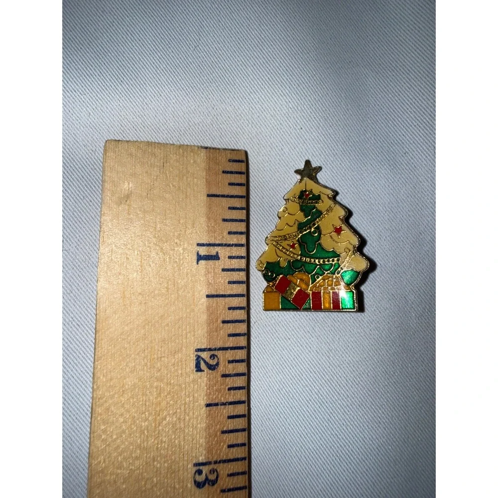 Vintage Christmas Tree Brooch Pin Gold Tone Multi Color Enamel Holiday‎ Jewelry